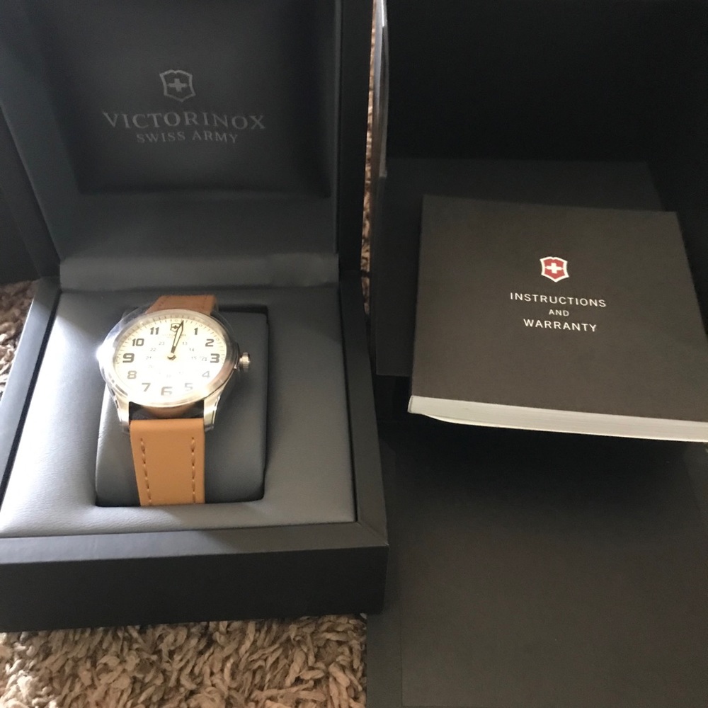 New Victorinox Swiss Army Infantry Vintage watch